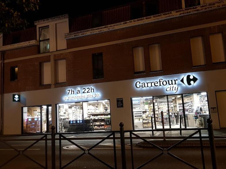 Chez Herve Croix Luaran gambar